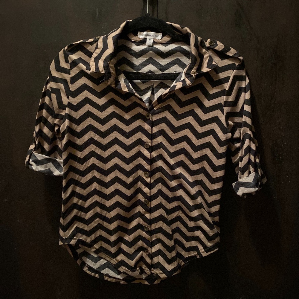 Brand Roommate shirt